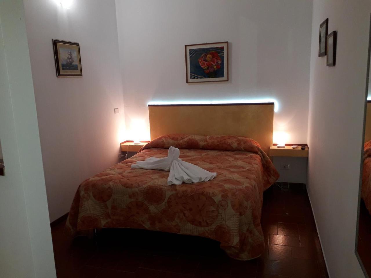 Milazzo Beach Exterior foto